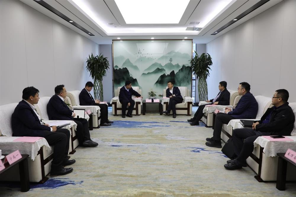 深化銀企合作！ 威海銀行濟南分行一行到產(chǎn)發(fā)集團洽談合作